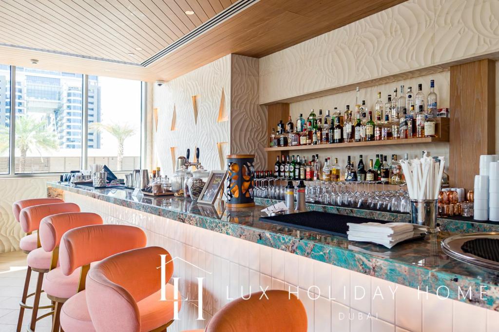 Lux Iconic Views At The Palm Tower Suite 2 Dubái Exterior foto