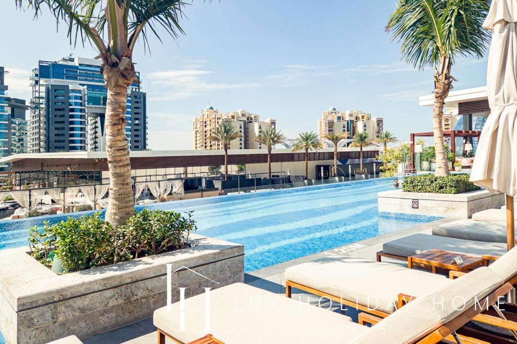 Lux Iconic Views At The Palm Tower Suite 2 Dubái Exterior foto